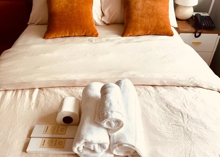 Serene Luxury Quezon By Jorel 4* Manila