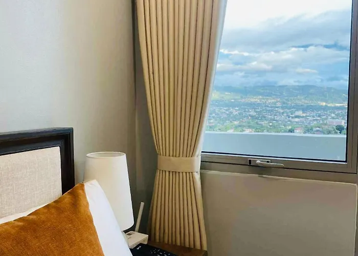 Aparthotel Serene Luxury Quezon By Jorel