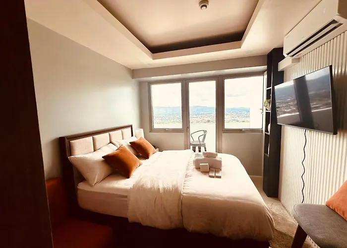 Serene Luxury Quezon By Jorel Aparthotel 4*