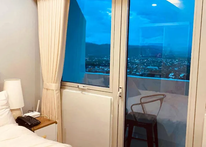 Aparthotel Serene Luxury Quezon By Jorel 4*